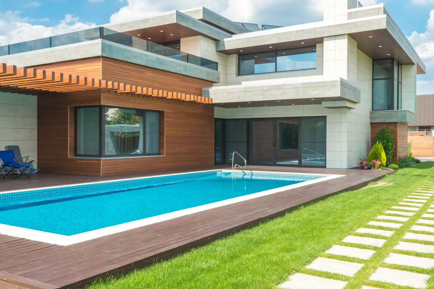 Swimming pool builders serving Griffith, NSW